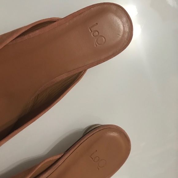 LoQ Suede Mules - Picture 5 of 8